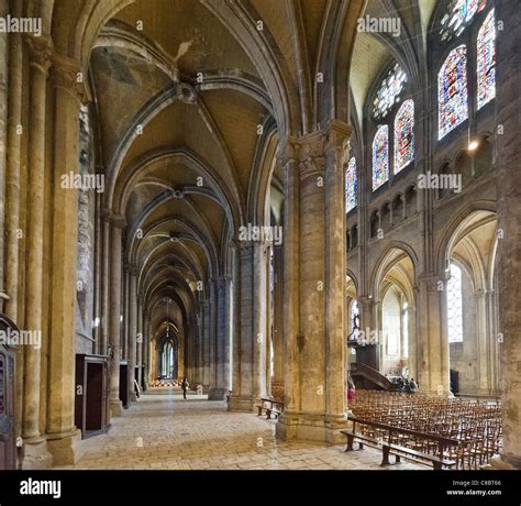 Interior of the Cathedral of Notre Dame, Chartres, France Stock Photo ...