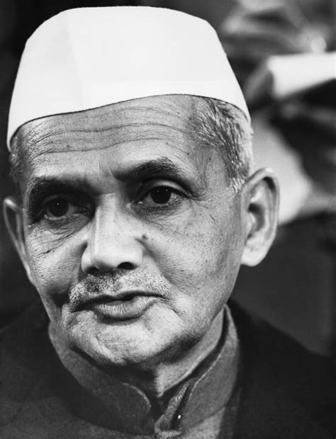 6 Times Lal Bahadur Shastri Proved That Country Came Before Self And ...