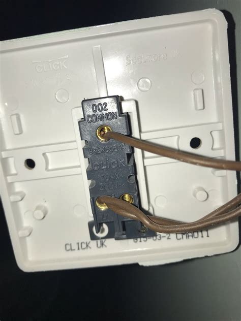 1 gang, 1 way switch wiring - explanation please | DIYnot Forums