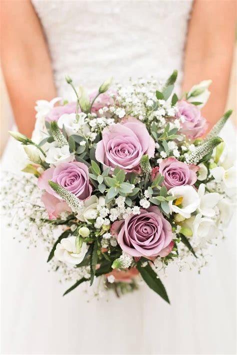 Beautiful bouquet. September wedding. Alisa Roberts photography