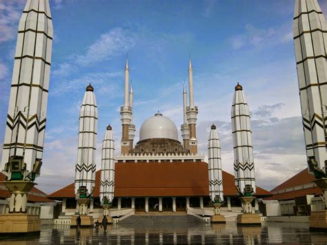 Masjid Agung Jawa Tengah di Semarang - Ngelancong Lagi