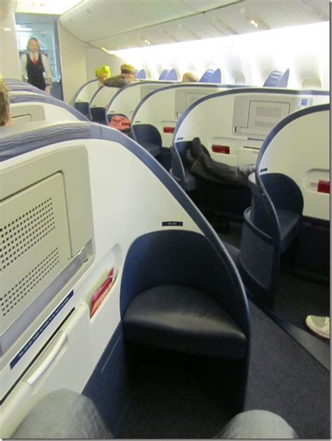 Delta 777 Flat-Bed Business Class Review – Atlanta To Los Angeles ...