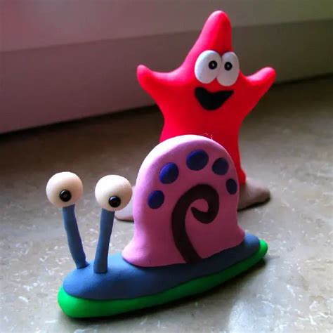 Art Lesson: Cartoon Clay Sculptures