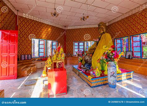 Chaiya Thai Buddhist Temple Malaysia Buddha Statues Editorial Stock ...