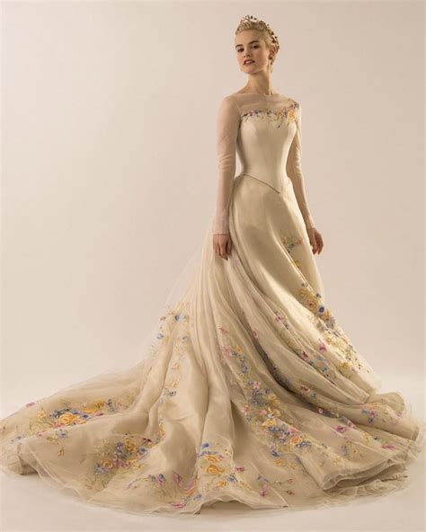 24 DISNEY WEDDING DRESSES FOR FAIRY TALE INSPIRATION