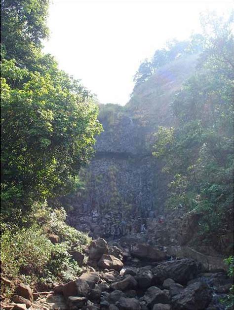 Amboli Ghat Waterfall: Tourist Holiday Destination In Maharashtra ...