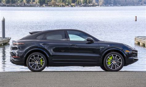 2020 Porsche Cayenne Turbo S E-Hybrid Coupe: Review - autoNXT.net