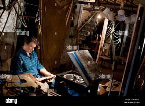 BAG OF BONES, Pierce Brosnan, 2011, ph: Chris Reardon/©A&E/courtesy ...