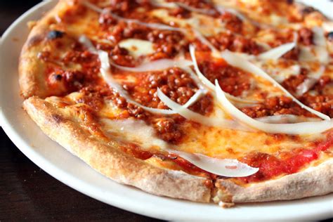 Pizzeria Toskana Cluj-Napoca » Pizza Bolognese 610g