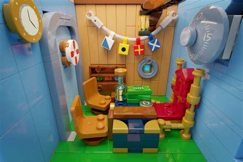 NickALive!: Krusty Krab LEGO Set Smashes 10,000 Supporters Target on ...