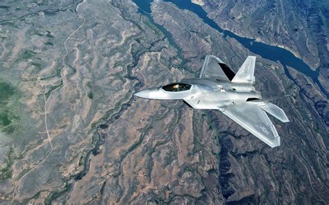 wallpapers: Lockheed Martin F-22 Raptor Wallpapers