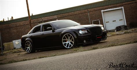 Chrysler 300c srt8 22 replica wheels