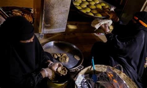 Get a peek inside this Saudi Arabian date festival