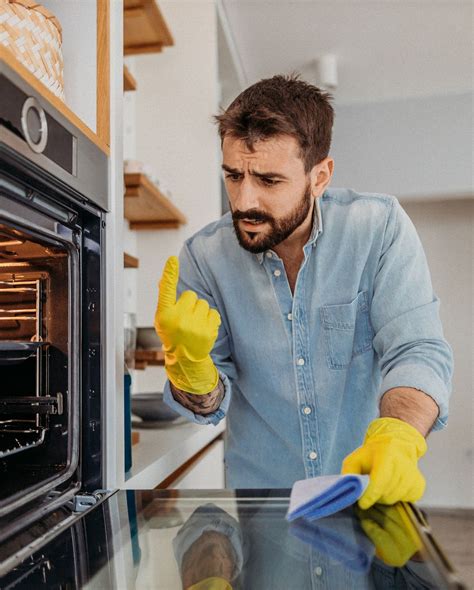 How to Use a Self-Cleaning Oven