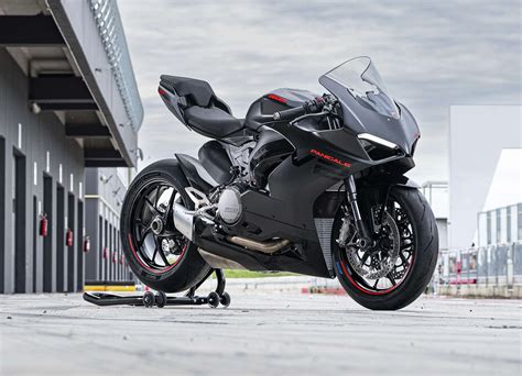 2024 Ducati Panigale V2 Black - 4 - Paul Tan's Automotive News