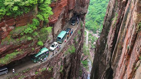 Top 5 Most Dangerous Roads in The World! | Lowvelder