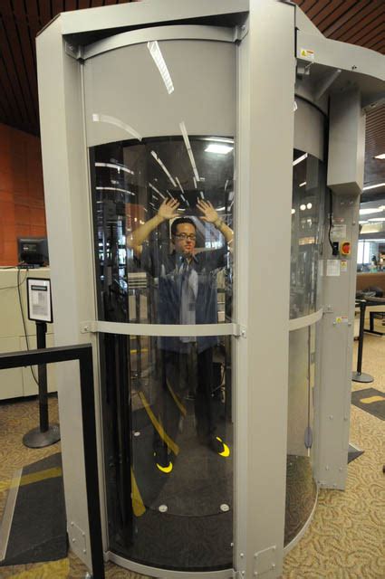 New full body scanners at Honolulu Airport unveiled | Honolulu Star ...