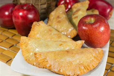 Amish Fried Apple Pies | TheBestDessertRecipes.com