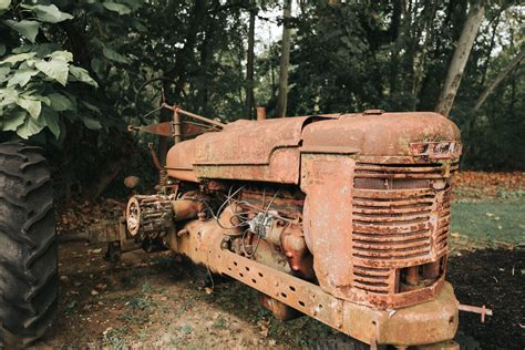 Old Tractor Photos, Download The BEST Free Old Tractor Stock Photos ...