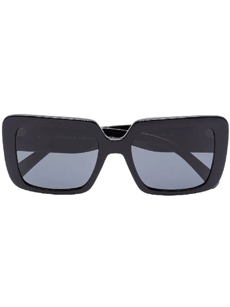 Versace Black Square Frame Sunglasses | WHAT’S ON THE STAR?