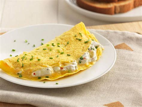 Cream Cheese Omelet Recipe and Nutrition - Eat This Much