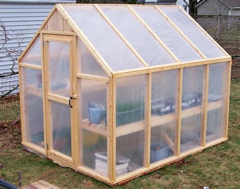 Bepa's Garden: Building a Greenhouse