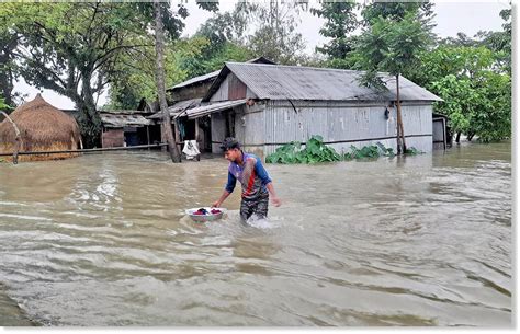 300,000 people marooned in Sylhet flood, 25,000 in Rangpur, Bangladesh ...