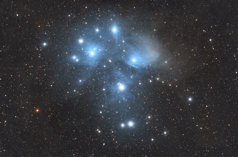 The Seven Sisters M45 star cluster - VisibleDark