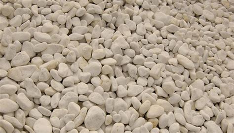 Landscape Gravel Colors | Garden Guides