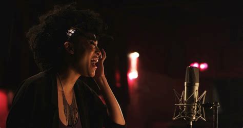 Twenty Feet from Stardom (2013) Pictures, Trailer, Reviews, News, DVD ...