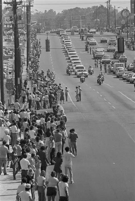 Elvis Presley Funeral Procession