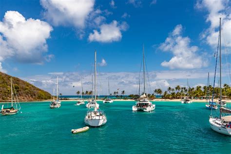 The Best St Vincent and the Grenadines Beaches | BVI SAIL