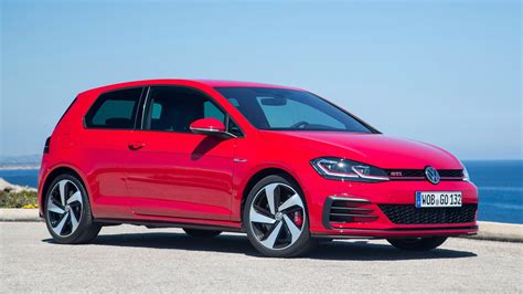 VW Golf GTI Performance Pack Mk7 facelift (2017) review | CAR Magazine