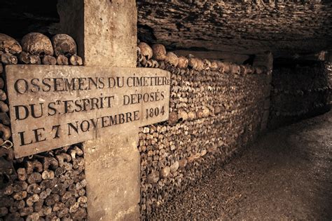 The Catacombs of Paris | A Brief History - Mad Halloween