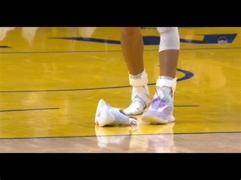 Steph Curry loosing his shoe upon driving revealing his ankle support ...