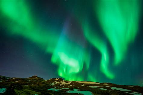 Reykjavik Turns Off Streetlights for Better Northern Lights Viewing ...