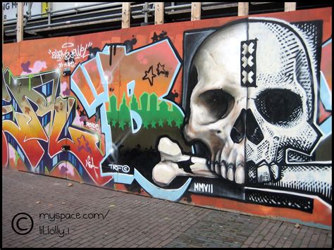 Skull Graffiti by stallardl | Graffiti, Graffiti drawing, Street art