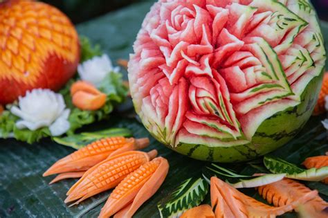 How Thai Fruit Carving Went From Royal Craft to Internet Sensation ...