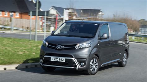 Toyota Proace Review 2024 | Top Gear