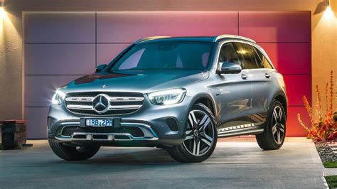 Mercedes-Benz GLC 300e review: Plug-in hybrid is clever and fuel ...