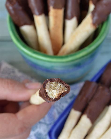 Palitos con chocolate / Recetas dulces, fáciles y ricas! / Tres Tenedores