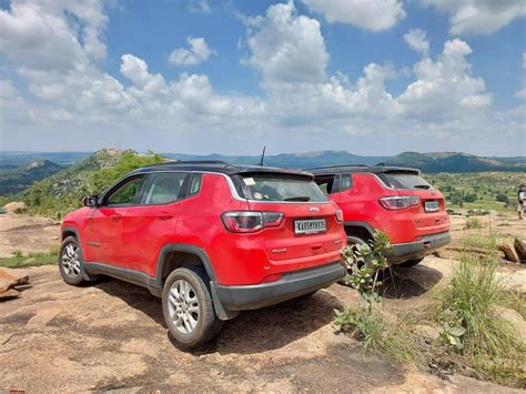 Pics: A Jeep Compass 4x4 & a Trailhawk go on a short off-road excursion ...