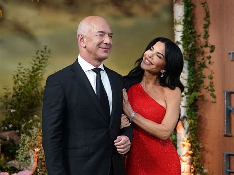 Jeff Bezos and Lauren Sanchez - AyshahAmore