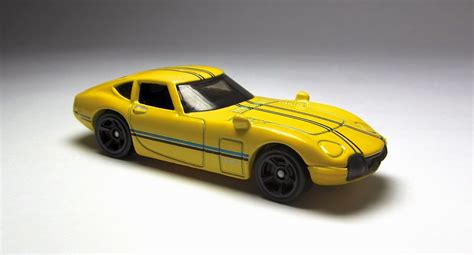 First Look: 2014 Hot Wheels Toyota 2000GT in yellow… – LamleyGroup