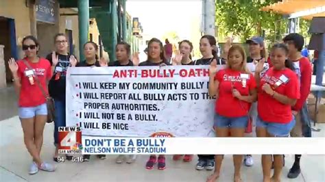 Anti-Bully Oath at Missions Game | WOAI