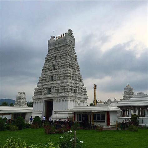 Prati Balaji Temple, Pune, India | Plugon