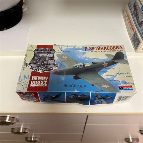 Lot #195 - Monogram P-39 Airacobra model kit - SLOCAL Estate Auctions ...