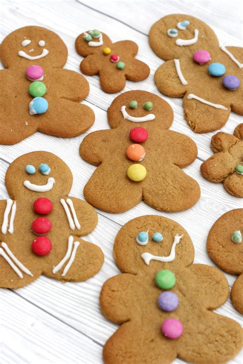 Easy gingerbread men recipe for kids - Cooking with my kids