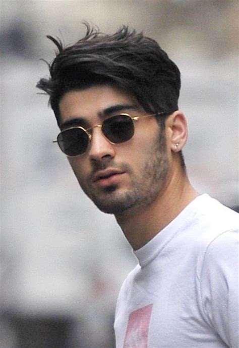 Zayn Malik | Mens hairstyles, Guys eyebrows, Cool hairstyles for men