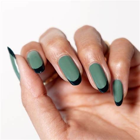 Two-Tone Green Nails are the Fall French Mani You've Got to Try - Lulus ...